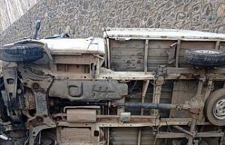 Solhan’da pikap takla attı: 1 yaralı