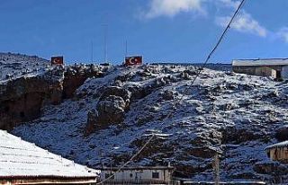 Şuhut’ta kar sevinci