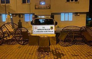 Sulama kanalı kapağı çalan hırsızlar yakalandı