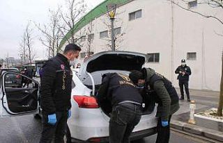 Sultanbeyli’de okul önlerinde polisten sıkı denetim