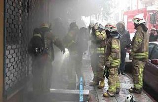 Sultangazi’de tekstil atölyesinde yangın çıktı
