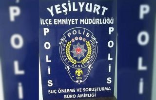 Şüphe üzerine durdurulan araçtan uyuşturucu hükümlüsü...