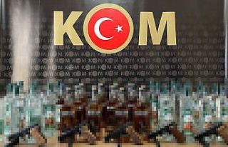 Şüpheli araçta kaçak içki ele geçirildi