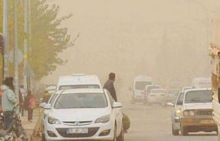 Suriye sınırında toz bulutu