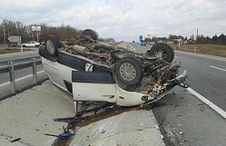 Takla atan hafif ticari araçtan 3 günlük bebek...