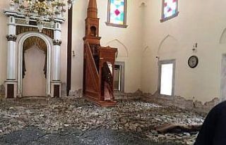 Tarihi caminin restorasyon çalışmaları başladı
