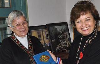 Tarihi konakta hediyelik eşya pazarı kuruldu