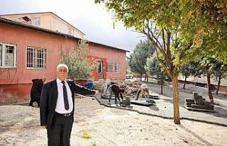 Tekirsin Mahallesi’nde kilit taşı olmayan yol...