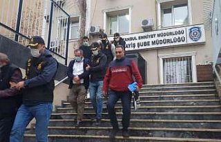 Tekstil firmasının mallarını çalan hırsızlar...