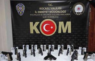 TEM’de 20 ruhsatsız tabanca ele geçirildi