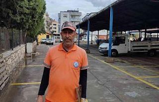 Temizlik işçisi içi para dolu cüzdanı sahibine...
