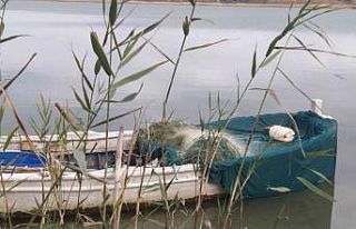 Terkos Gölü’nde yasa dışı avcılık yapan bir...