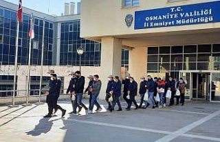 Terör operasyonunda gözaltına alınan yabancı...