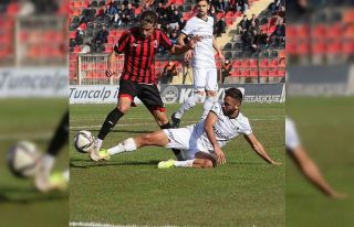 TFF 2. Lig: Turgutluspor: 0 - Sakaryaspor: 0