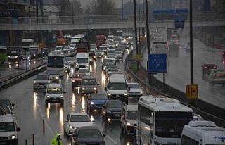 Tır sıkıştı, Kocaeli trafiği alt üst oldu