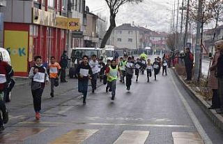 Tomarza’da Atatürk Koşusu düzenlendi