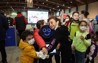 Toroslar Belediyesinin mini ada robotu Mersin Bilim...