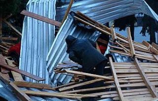 Trabzon’da fırtınanın bilançosu gün ağarınca...