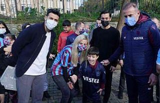 Trabzonspor’dan özel çocuklara anlamlı ziyaret