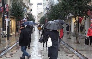 Trakya’da sağanak yağış etkili oluyor