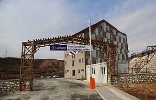 Tunceli vakıf binası öğrencilere yurt oldu