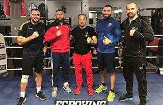 Türk boksörler yılbaşı gecesi Hollywood’da...