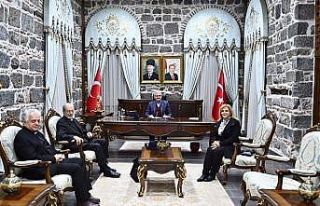 Türkiye Ermeni Katolikleri Ruhani Lideri Zekiyan’dan...