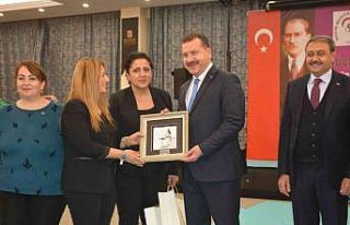 Türkiye’deki kadın muhtarlar Ayvalık’ta buluştu