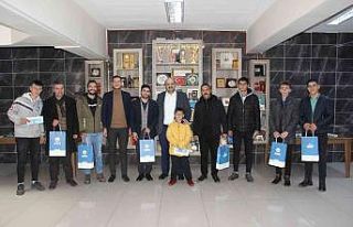 Turnuva ödüllerini Başkan Orhan verdi