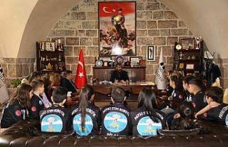 Ülkenin geleceğine yön verecek bireyler Payas Stem...