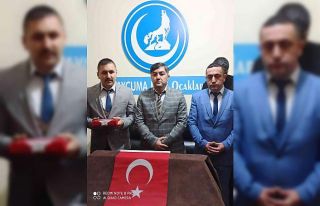 Ülkü Ocaklarında bayrak değişimi