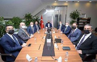 Ünal, Bakan Ersoy’u ziyaret eden heyette yer aldı