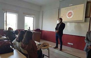 Üniversite öğrencileri korona virüs aşısı hakkında...