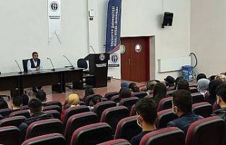 Üniversite öğrencilerine kişisel verileri korunması...