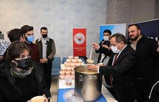 Üniversite öğrencilerine sınav haftasında sıcak...