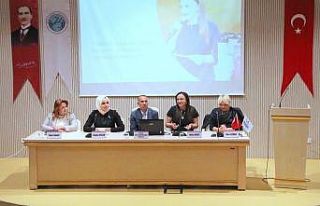 Üniversitede etkili iletişim anlatıldı
