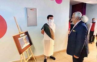 Ünlü Alman filozof Nietzsche’yi canlandıran öğrenci...