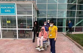 Ünlü şarkıcı taburcu oldu