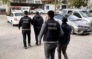 Uyuşturucu ve silah takasına polis baskını