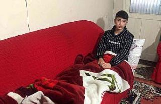 Üzerine kale direği düştü, hayalleri yarım kaldı