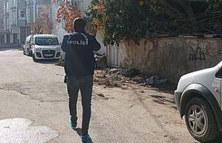 Uzman çavuşun evine giren hırsız silah çaldı