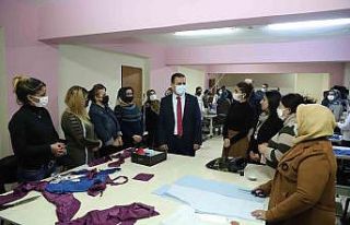 Vali Akbıyık, kadın kooperatifini ziyaret etti