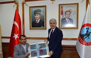 Vali Akın, "Hoşgörü yaklaşımı hayatı...