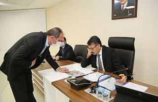Vali Ali Çelik, muhtarların taleplerini dinledi