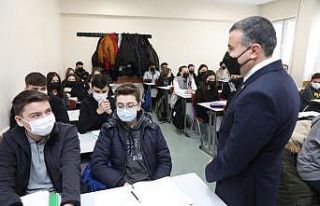 Vali Atay, öğrencilerle bir araya geldi