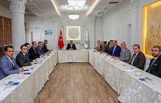 Vali Bilmez, ilçe belediye başkanlarıyla bir araya...