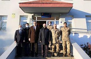 Vali Epcim, Aydıntepe İlçe Jandarma Komutanlığı’nda...