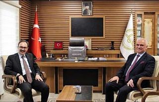 Vali Kızılkaya’dan İl Müftüsü Erhun’a ziyaret