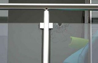 Valilikten maganda kurşunu ile ağır yaralanan doktor...