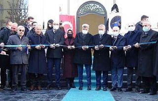Van’da “Hüsn-i Hat ve Gülistan” sergisi